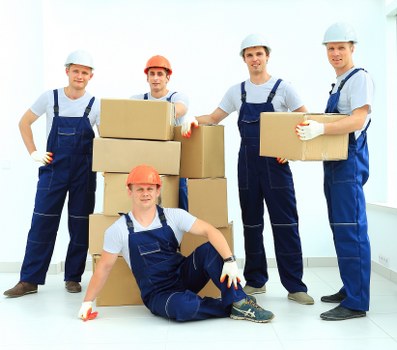Organised packing and planning for flat removals in Hornchurch
